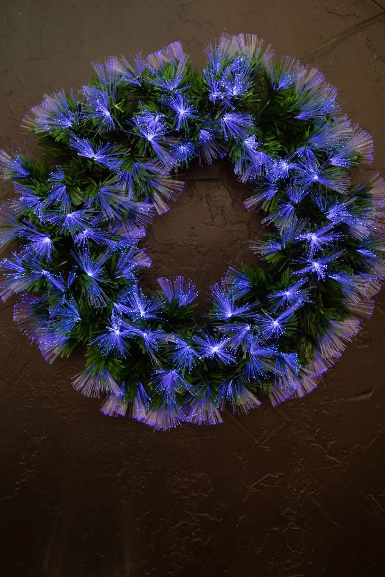Decorator's Warehouse 24" Fiber Optic Wreath - Multicolor
