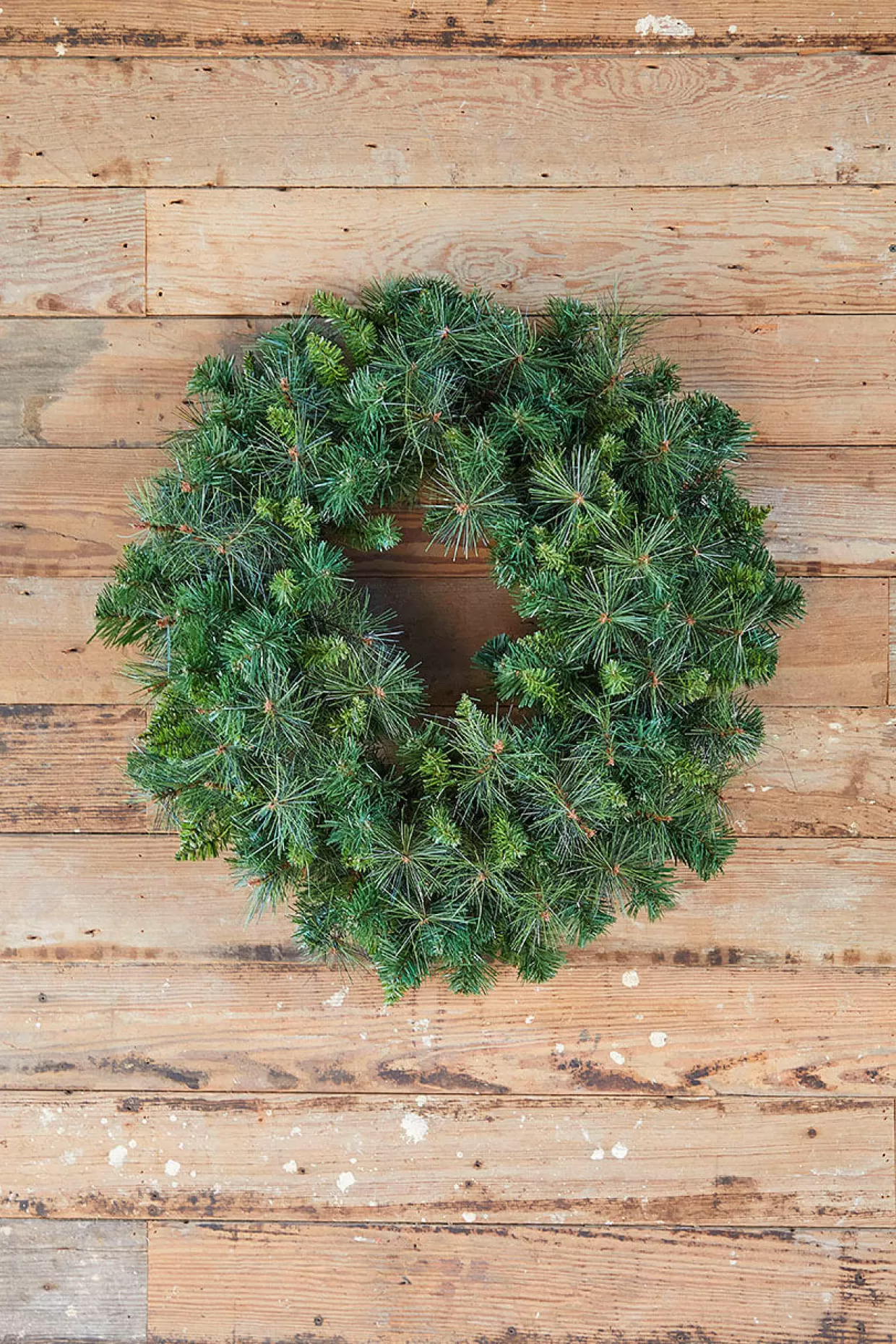 Decorator's Warehouse 30" Belgium Unlit Wreath