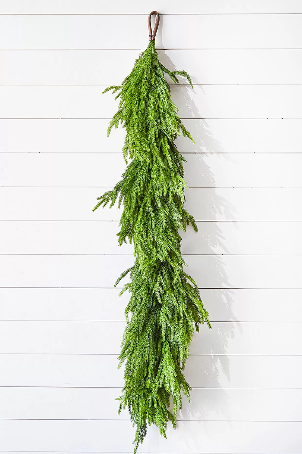 Decorator's Warehouse 60" X 16" Real Touch Deluxe Norfolk Pine Garland