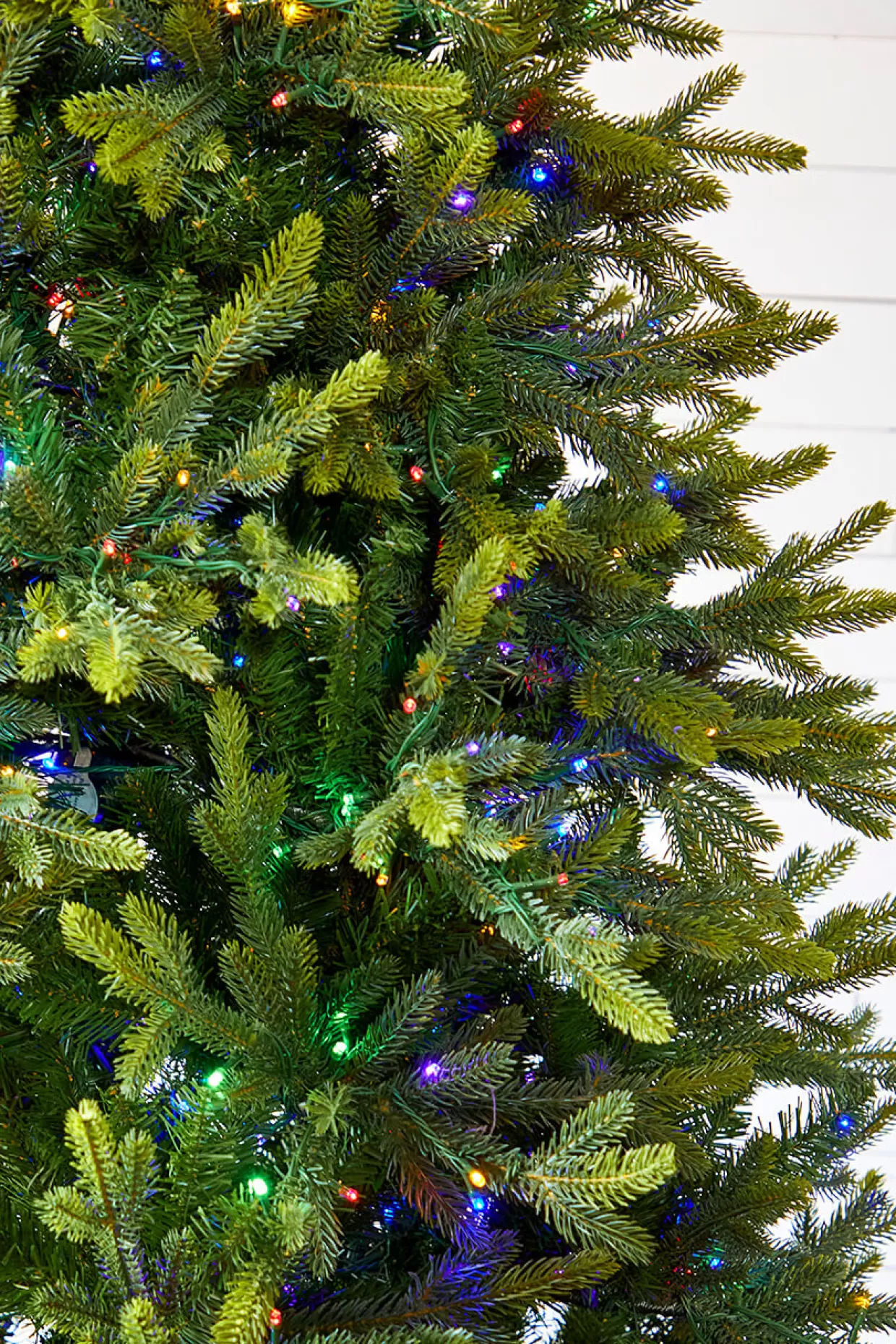 Decorator's Warehouse 7.5' Deluxe Trinity Pine Artificial Christmas Tree With 2000 Color-Changing Lights