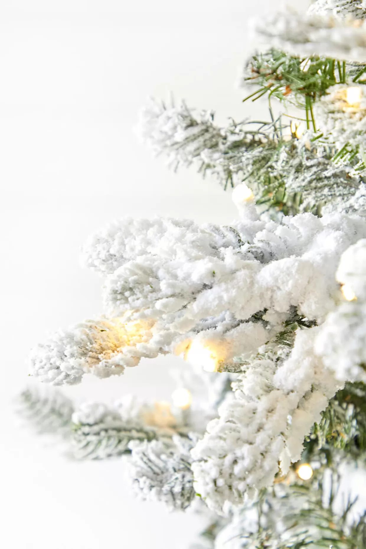 Decorator's Warehouse 7.5' Snowcrest Pencil Pine Artificial Christmas Tree With 500 Color-Changing Lights