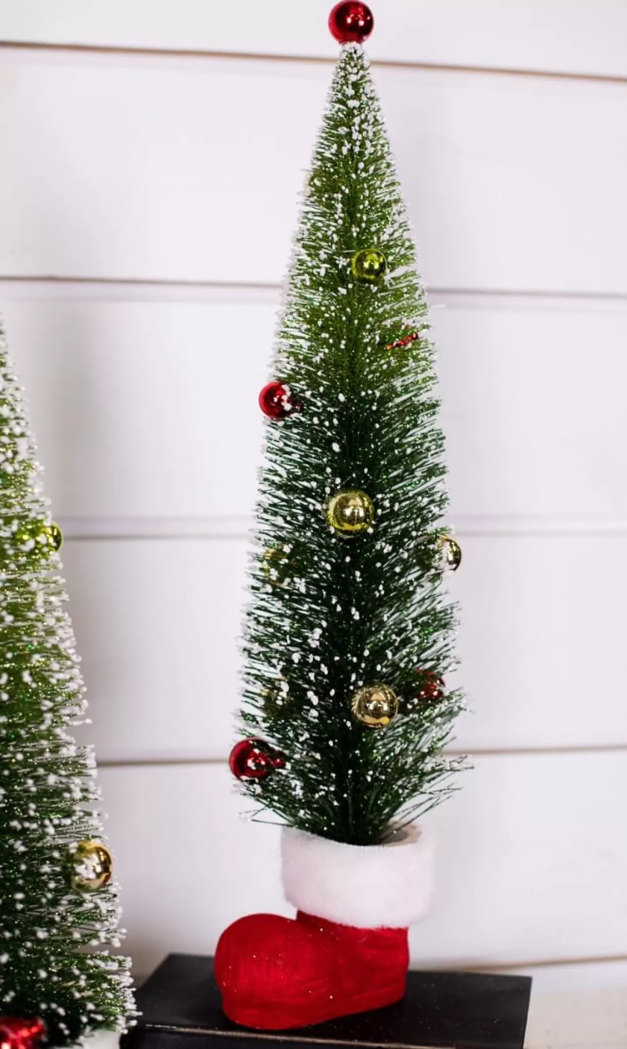 Decorator's Warehouse Bottle Brush Tree With Base