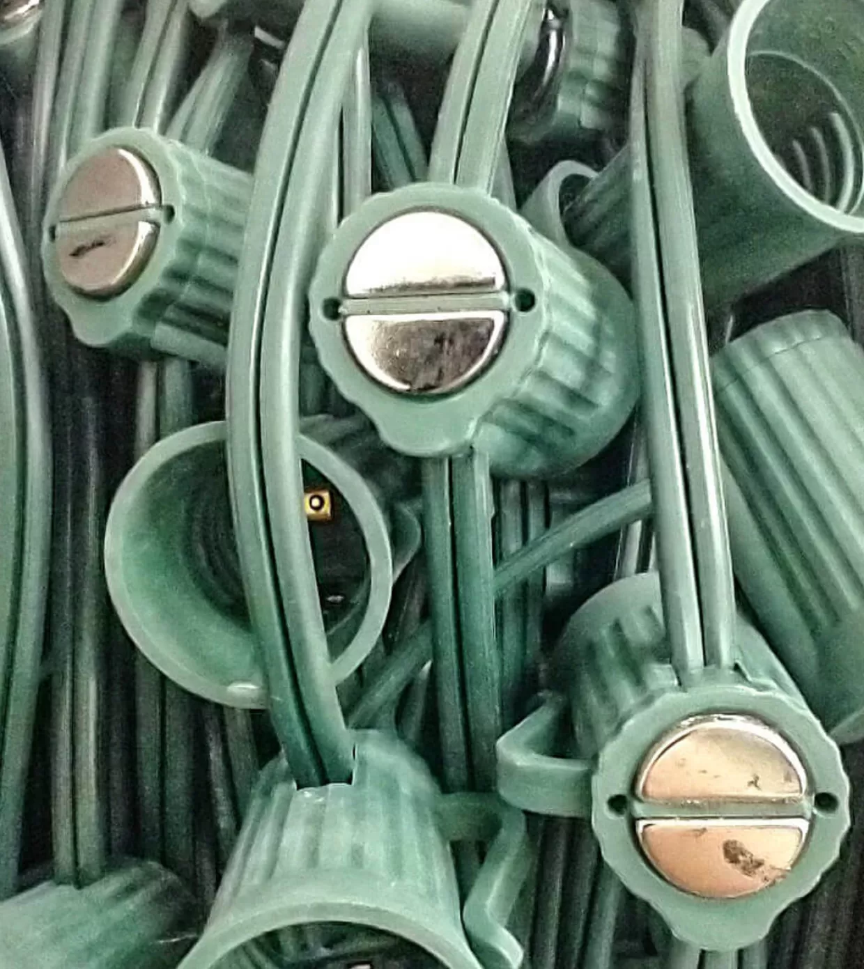 Decorator's Warehouse C9 Magnetic Socket Cord - 500' 12" Spacing