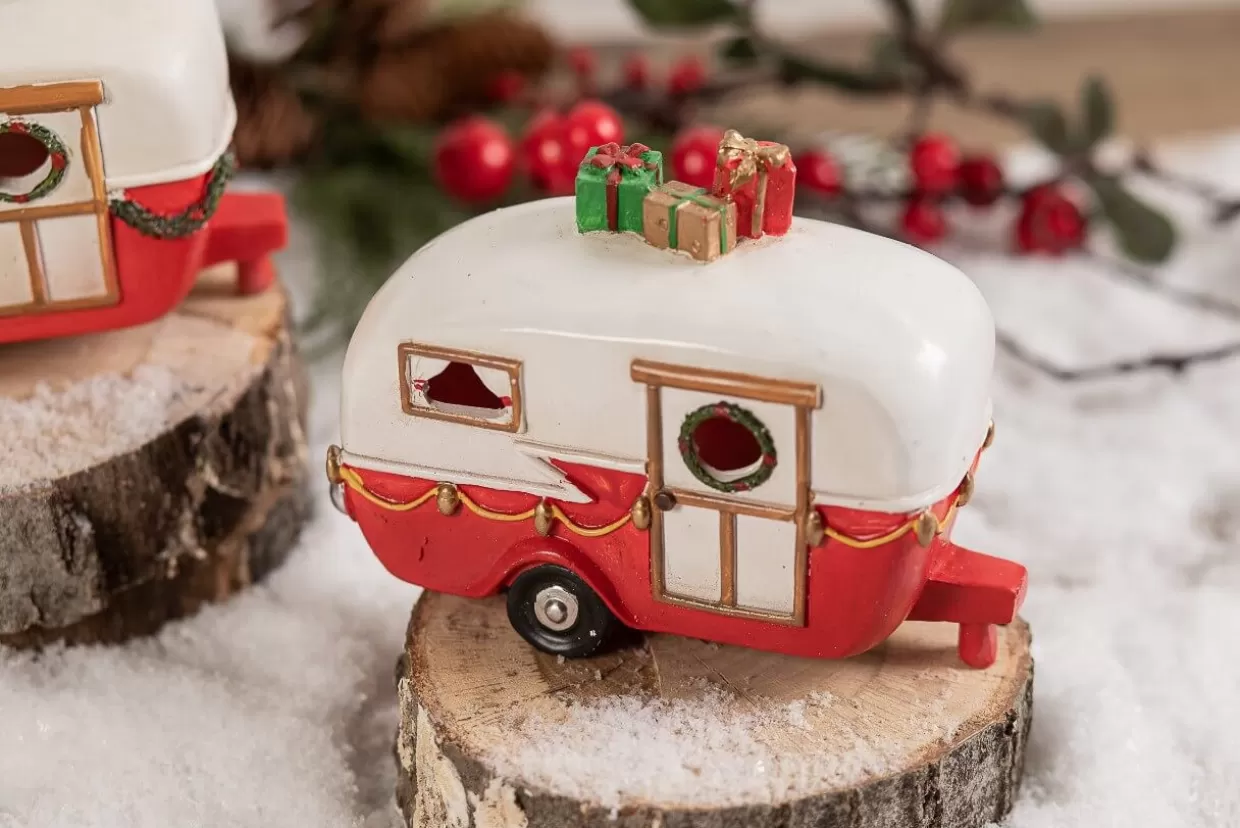 Decorator's Warehouse Light Up Resin Christmas Campers